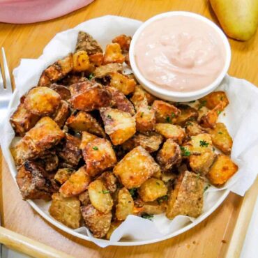 air-fryer-roast-potatoes-(ultra-crispy-&-fluffy)